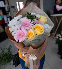 Букет цветов из:  Герберы, Розы и Хризантемы в Садовом Ставропольского края