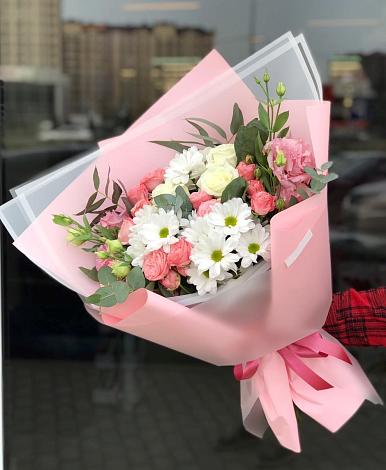 Букет цветов из: Розы, Лизиантусы и Хризантемы в Садовом Ставропольского края
